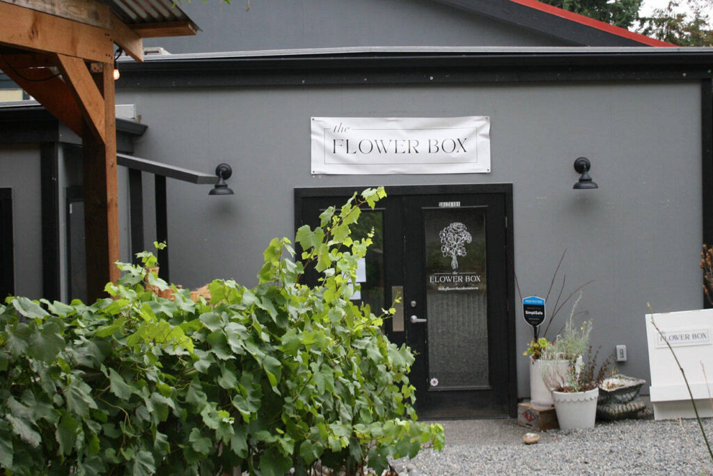 Lifelong friends open new flower shop in Kingston Kitsap Daily News