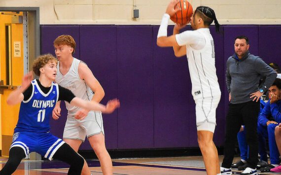 Nicholas Zeller-Singh/Kitsap News Group Photos
Harry Davies earns his 1,000th point as a Viking.