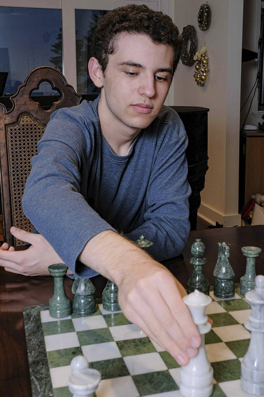 Playing chess is another hobby of Alec Rodriguez.