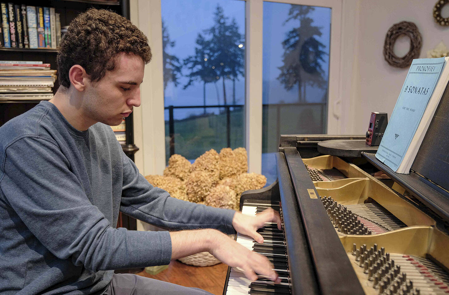 Damon Williams/Kitsap News Group Photos
Alec Rodriguez practices piano at home.
