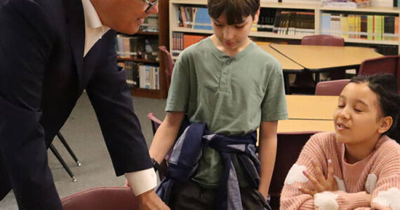 NKSD courtesy photo
Gov. Jay Inslee talks with Gordon Elementary students during his visit to the school last week.