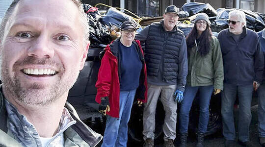 South Kitsap Rotary courtesy photos
Shane Wood, SK Rotary community outreach chair, with a crew of volunteers.