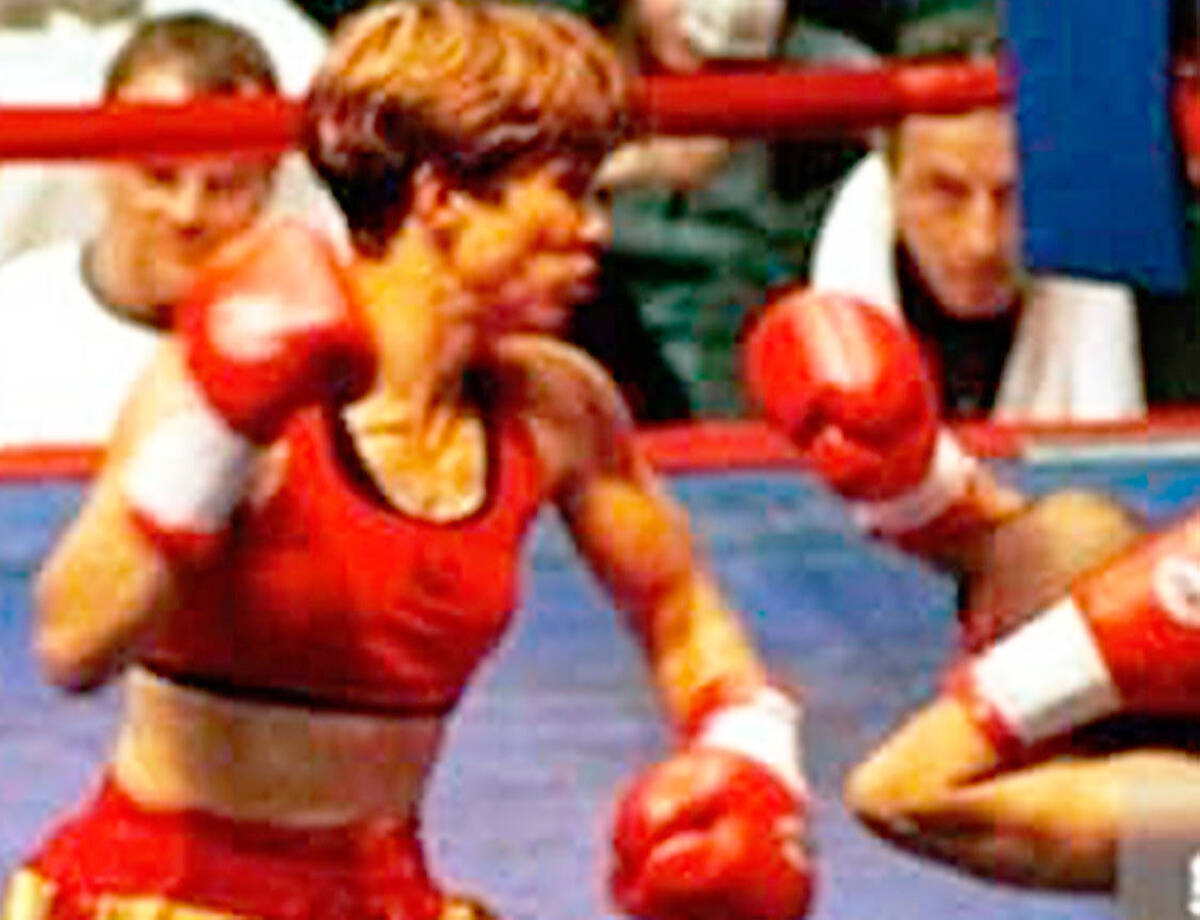 MacGregor courtesy photos
Bremerton boxer Margaret MacGregor in the ring.