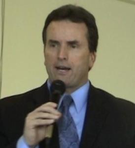 Brad Worthley addresses the Port Orchard Chamber of Commerce Nov. 13.