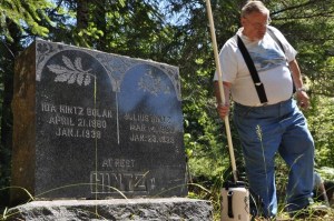 Beyond the headstone for Ida and Julius Hintz