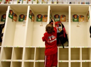 Canon 1D Mark IIn 1/100th 16-35mm f2.8 at 16mm f2.8 available light.