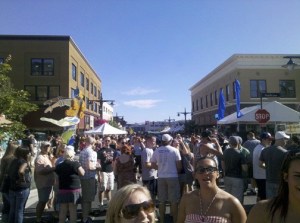 Beer lovers have fun at the 2011 Bremerton Summer Brewfest.