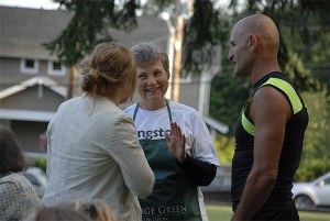Pie auction winners Tania and Antonie Issa talk with Renae Chrisman