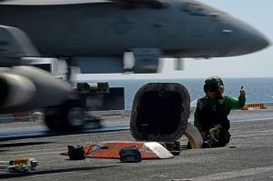 U.S. 5TH FLEET AREA OF RESPONSIBILITY -  Aviation Boatswain’s Mate 3rd Class Dannielle Byrum