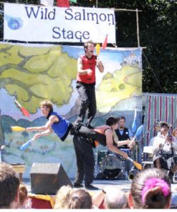 Photos by Rebecca Pirtle The Juggling Jollies balance work and fun.