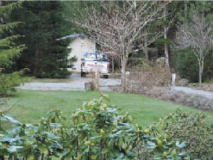 This 1990s model Dodge Dakota pickup truck