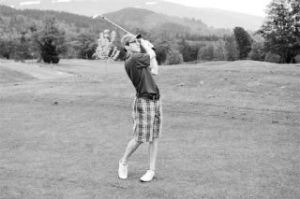 Joey Duwe ended his high school career with North Kitsap’s first ever top 10 finish in the 4A state golf tournament held at Avalon golf course in Burlington. Duwe shot two consecutive rounds of 75 to place him ninth overall in the field of 80 golfers. Tee to green Duwe played very well