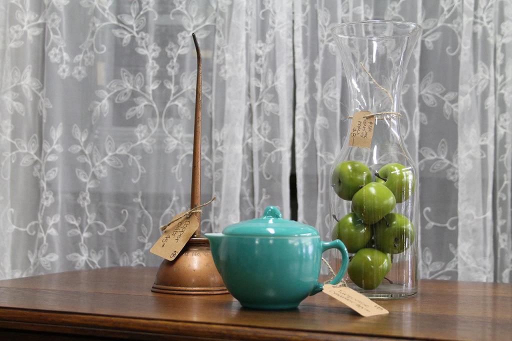 You&rsquo;ll find antiques, vintage items, and retro items at the Kitsap Antique & Vintage Show, Feb. 25 and 26 at the Kitsap County Fairgrounds. This display is at Re-Noun, which will have a presence at the show. (Richard Walker/Kitsap News Group)