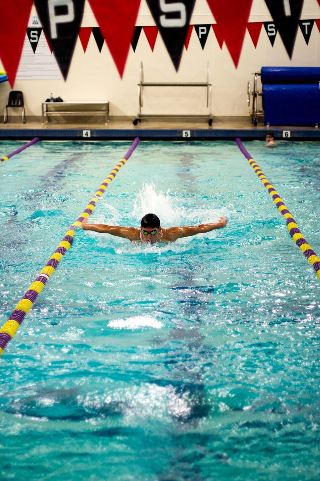 Kingston High School swimmer Owen Maxwell practices in the North Kitsap Pool Jan. 25. (Sophie Bonomi / Kitsap News Group)