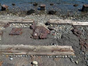 All that remains of the 600 ton ship cradle and 4,000 ton railway at the Winslow shipyard today. &mdash; Bainbridge Island Historical Society