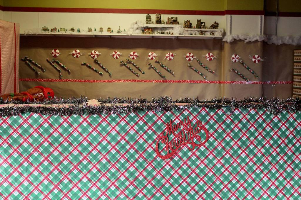 Gingerbread house contest at Port Orchard Market