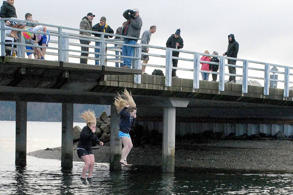Plunging into 2018: Test your mettle with this cold-water tradition