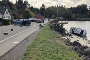 Vehicles on Beach Road crash head-on