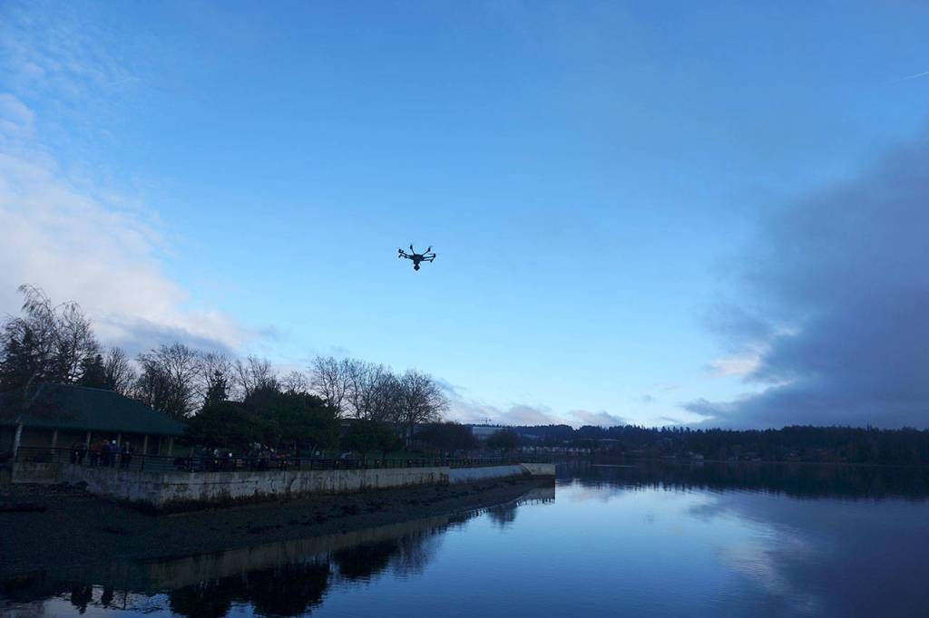 Volunteers flock to Silverdale Waterfront Park in search of missing 17-year-old