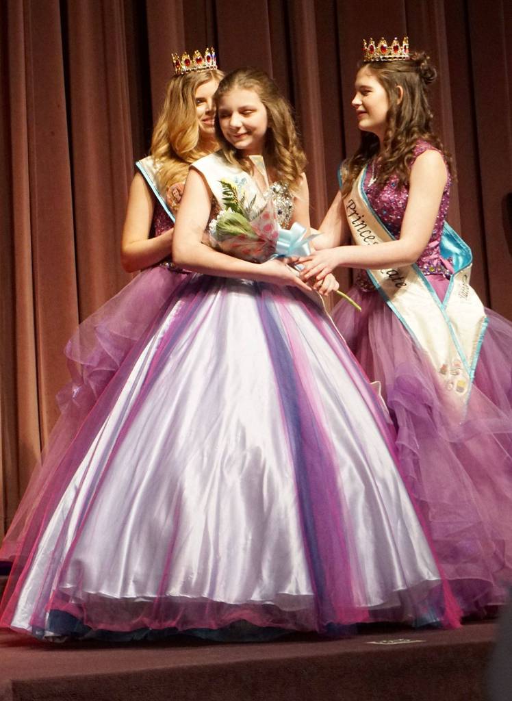 Kaylee Gist is crowned Junior Princess for 2019. (Bob Smith | Kitsap Daily News)