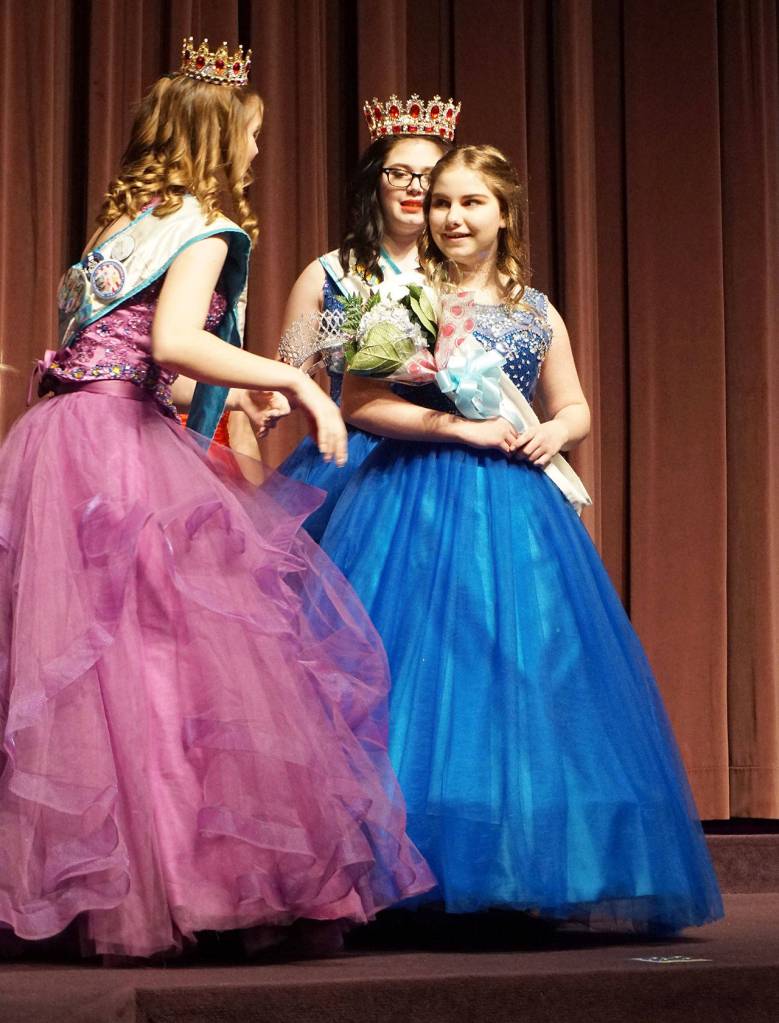 Savannah Horsley is crowned a Junior Princess for 2019. (Bob Smith | Kitsap Daily News)