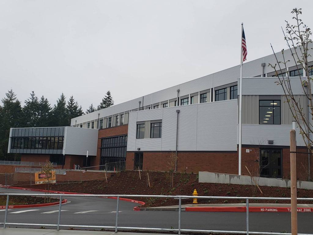 New Central Kitsap Middle School welcomes students for the first time