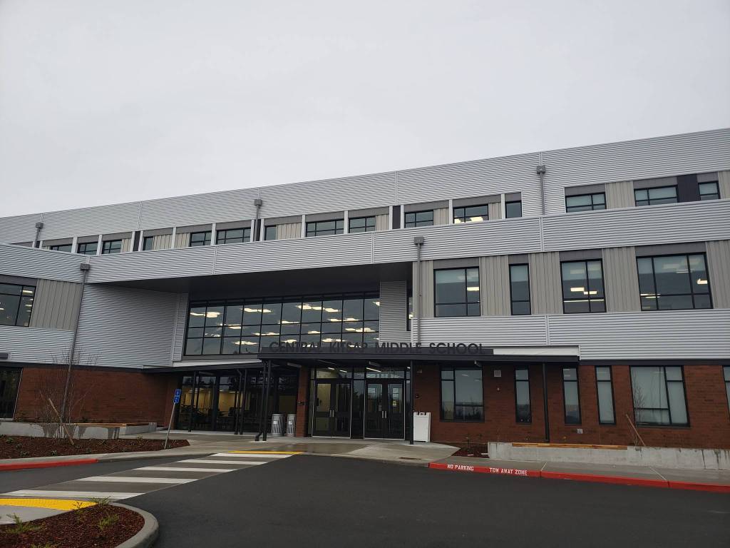 New Central Kitsap Middle School welcomes students for the first time