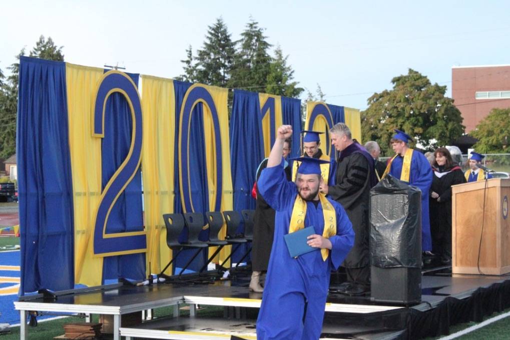 Bremerton High School seniors bid farewell