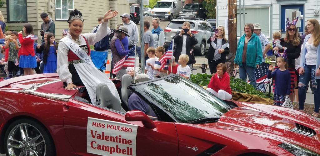 Kingston lets the flags fly