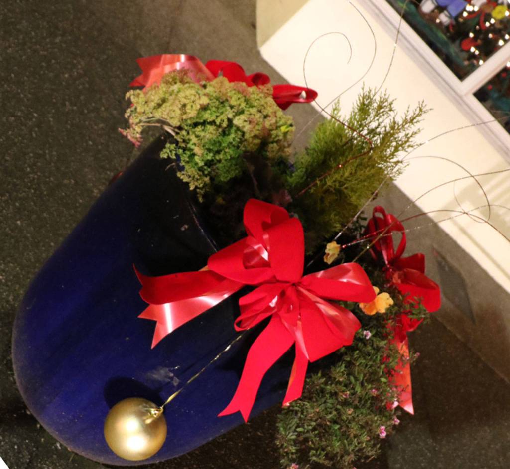 Gallery | Downtown Poulsbo lights up for the holidays