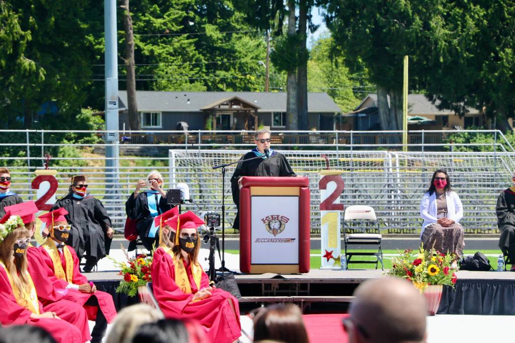 KHS principal Jack Simonson speaks to the Class of 2021.(KPark/NKH)