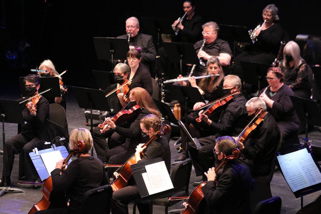 This year, give the gift of live music to yourself and to your community!