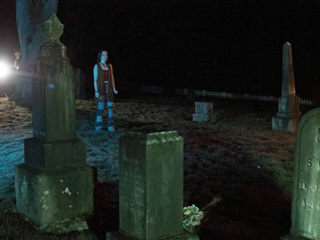 The filming occurred at night to capture the feel of a horror movie.