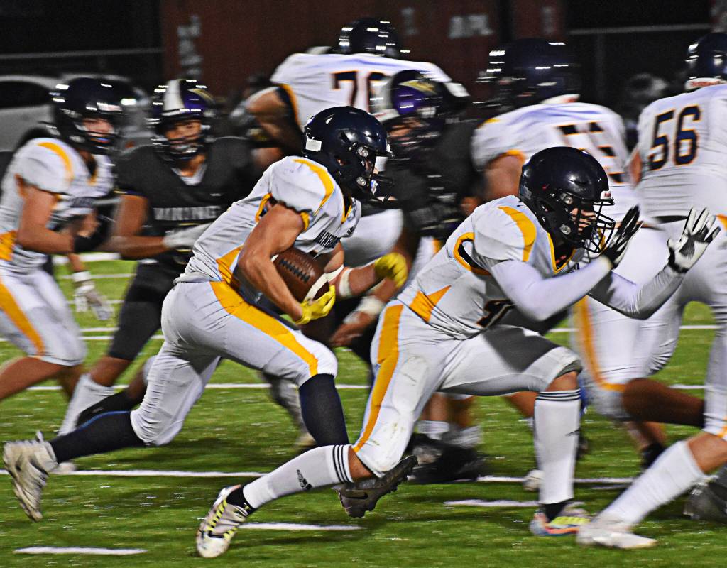 Garret Goade looked to push the Bainbridge Spartans into scoring position.