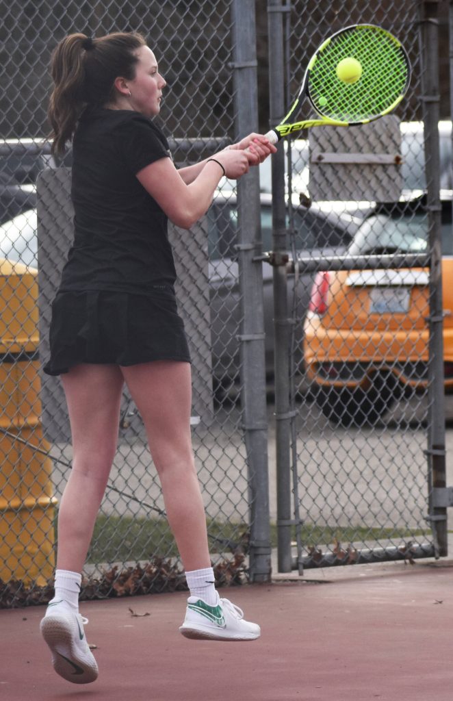 Viking Teegan DeVries sweeps her opponent in two sets.