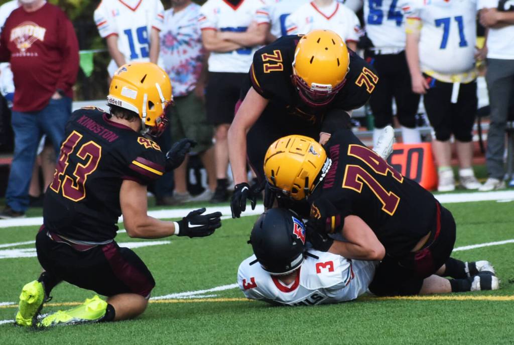 Kingstons defense holds East Jefferson to 8 points.