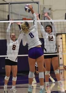 Nicholas Zeller-Singh/Kitsap News Group Photos
Iliana Brockett leads the North Kitsap offense.