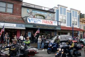 Tyler Shuey/Kitsap News Group Photos
A group of Combat Veterans brought the noise by revving their motorcycles during Poulsbos 1st Veterans Day Parade Nov. 11.