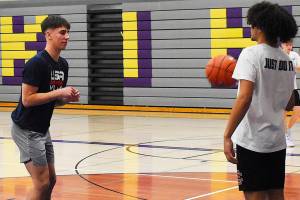 Nicholas Zeller-Singh/Kitsap News Group Photos
Cade Orness and Harry Davies are one of the best backcourt duos in the state.
