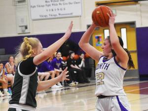 Nicholas Zeller-Singh/Kitsap News Group Photos
Teegan DeVries looks to get a shot off against Port Angeles.