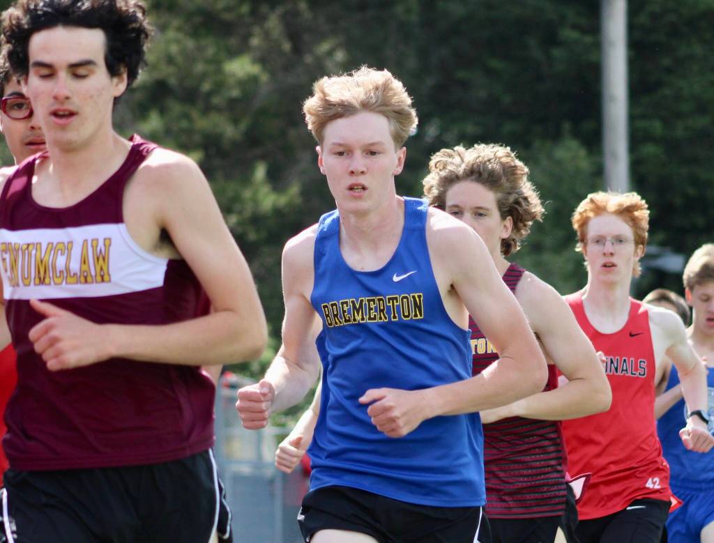 Bremertons Dallin Anderson smokes his previous personal best in the 1600-meter run.
