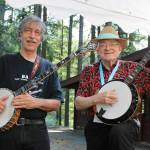 Elisha Meyer/Kitsap News Group photos
Ken Perlman, left, and Peter Langston strum a tune on their banjos.